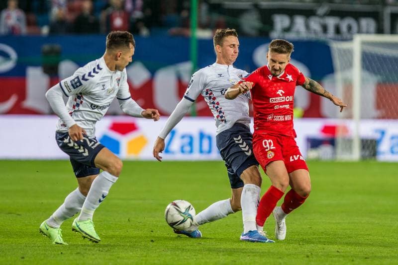 Football. PKO BP Ekstraklasa. Gornik Zabrze - Wisla Krakow. 16.10.2021