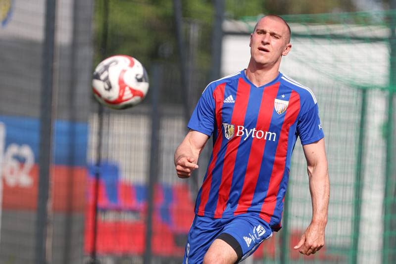 Football. II Liga. Polonia Bytom - Sandecja Nowy Sacz. 03.05.2024