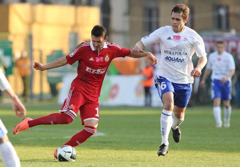 Football. T-Mobile Ekstraklasa. Podbeskidzie Bielsko-Biala - Wisla Krakow. 21.04.2012