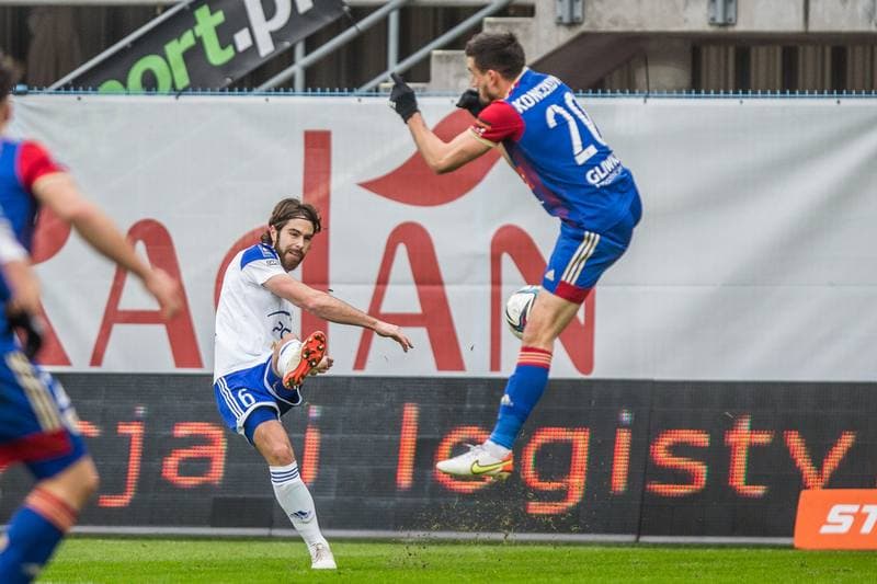 Football. PKO BP Ekstraklasa. Piast Gliwice - Stal Mielec. 18.12.2021