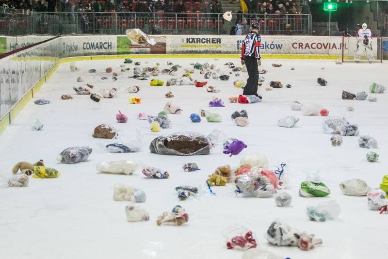 Ice Hockey. PHL. Comarch Cracovia - Ciarko STS Sanok. 16.01.2022