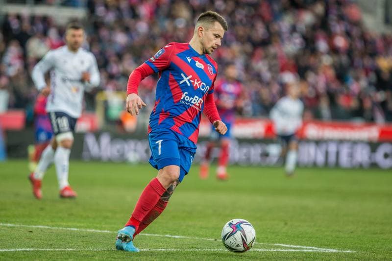 Football. PKO BP Ekstraklasa. Gornik Zabrze - Rakow Czestochowa. 20.02.2022