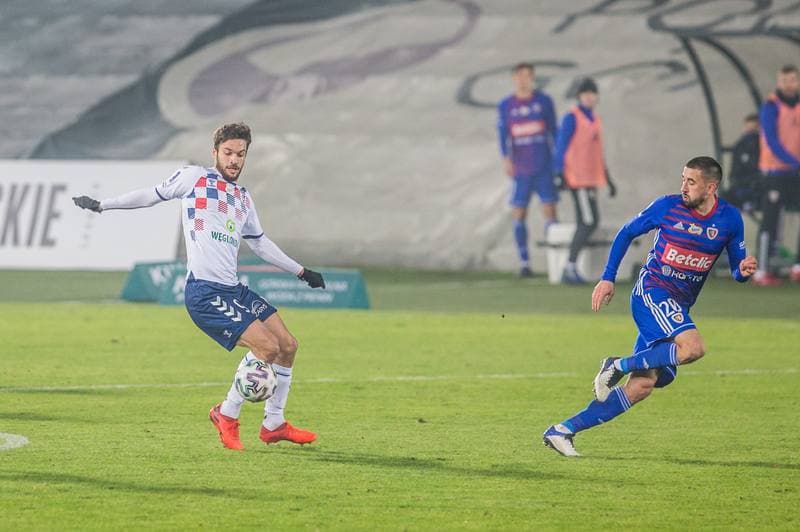 Football. PKO BP Ekstraklasa. Gornik Zabrze - Piast Gliwice. 20.11.2020