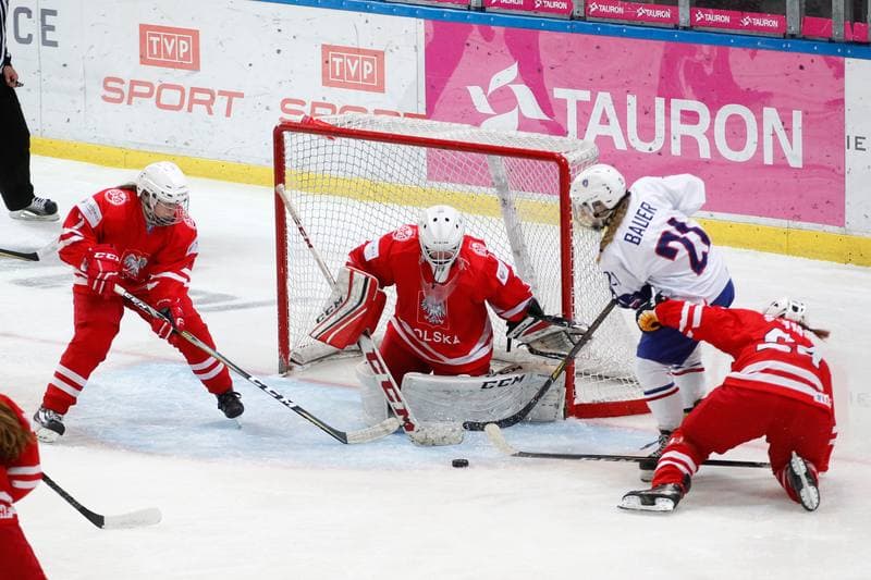 Ice Hockey. Women's U18. Poland - France. 03.01.2018