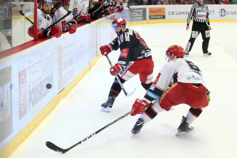 Ice Hockey. TipSport Extraliga. Ocelari Trinec - Mountfield Hradec Kralove. 02.04.2018