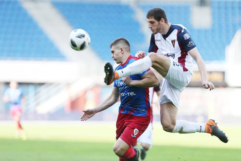 Football. Lotto Ekstraklasa. Piast Gliwice - Pogon Szczecin. 21.04.2018