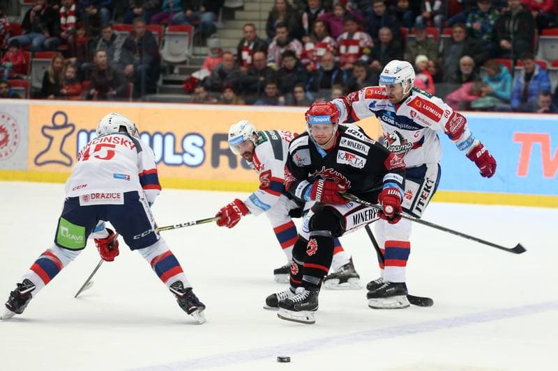 Ice Hockey. Tipsport Extraliga. Ocelari Trinec - Dynamo Pardubice. 02.03.2018