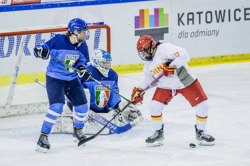 Ice Hockey. Women's World Championship Division 1 Group B. Italy - China. 09.04.2022