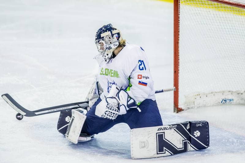 Ice Hockey. Women's World Championship Division 1B. Poland - Slovenia. 09.04.2022