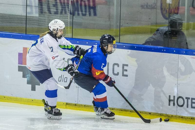 Ice Hockey. Women's World Championship Division 1 Group B. Korea - Slovenia. 12.04.2022