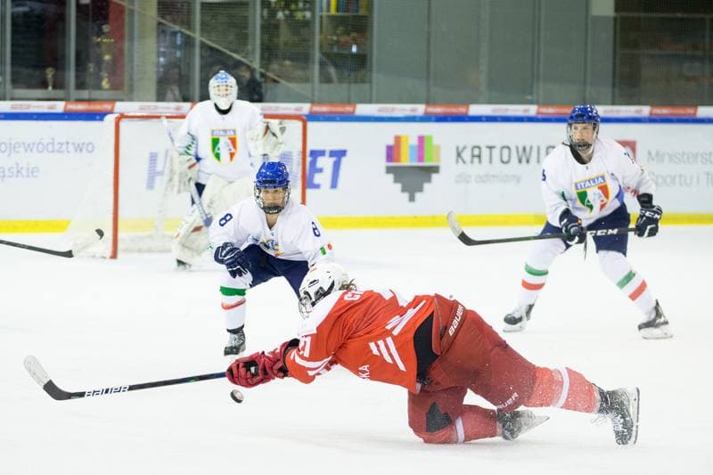 Ice Hockey. Women's World Championship Division 1B. Poland - Italy. 12.04.2022