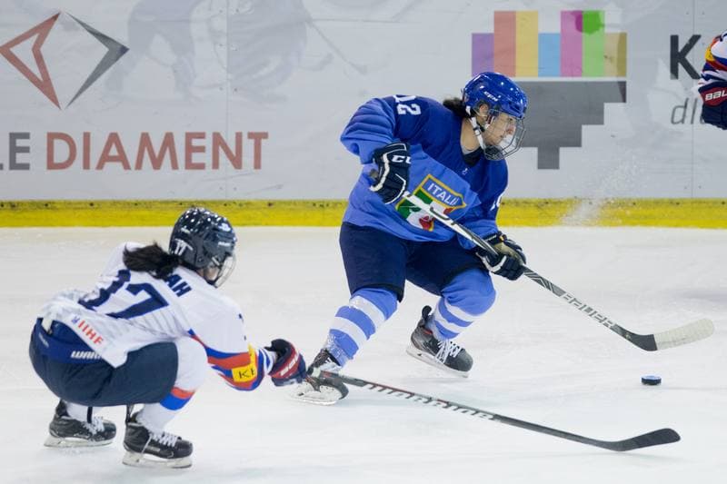 Ice Hockey. Women's World Championship Division 1 Group B. Italy - Korea. 14.04.2022