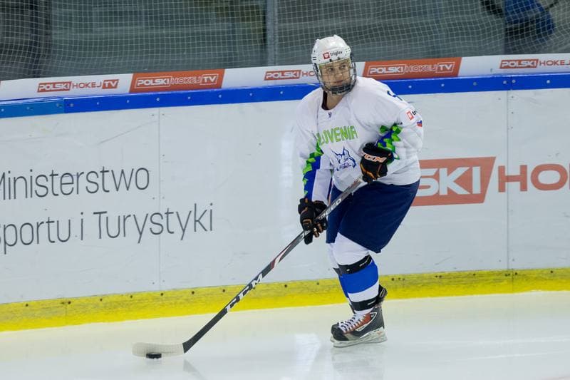 Ice Hockey. Women's World Championship Division 1B. Kazakhstan - Slovenia. 14.04.2022