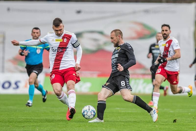 Football. Fortuna I Liga. Zaglebie Sosnowiec - LKS Lodz. 16.04.2022