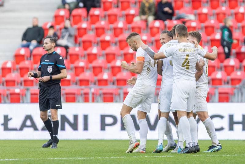 Football. Fortuna I Liga. GKS Tychy - Puszcza Niepolomice. 23.10.2022