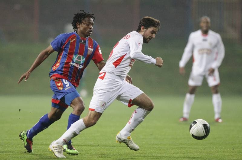 Football. Ekstraklasa. Polonia Bytom - Widzew Lodz. 01.10.2010
