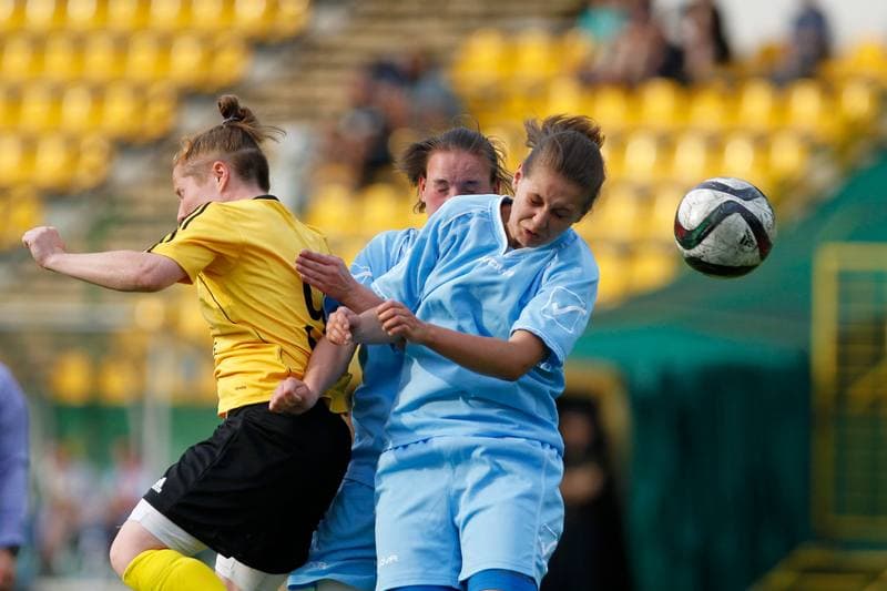Football. Women's II Liga. GKS Katowice - Jaskolki Chorzow. 19.06.2016