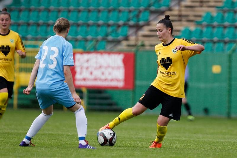Football. Women's II Liga. GKS Katowice - Jaskolki Chorzow. 19.06.2016