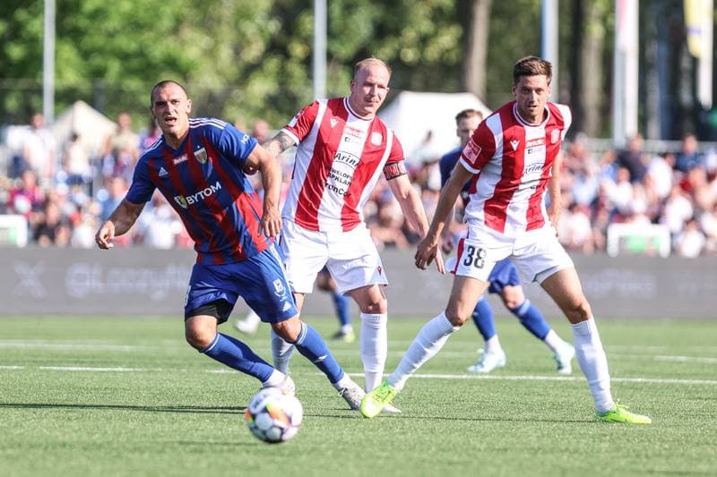 Football. Betclic II liga. Polonia Bytom - Resovia Rzeszow. 24.08.2024