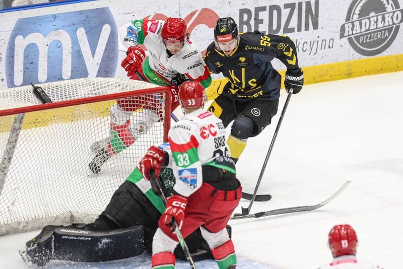 Ice Hockey. Tauron Hokej Liga. EC Bedzin Zaglebie Sosnowiec - GKS Katowice. 01.12.2024