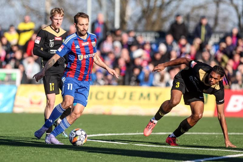 Football. Betclic II Liga. Polonia Bytom - GKS Jastrzebie. 16.03.2025