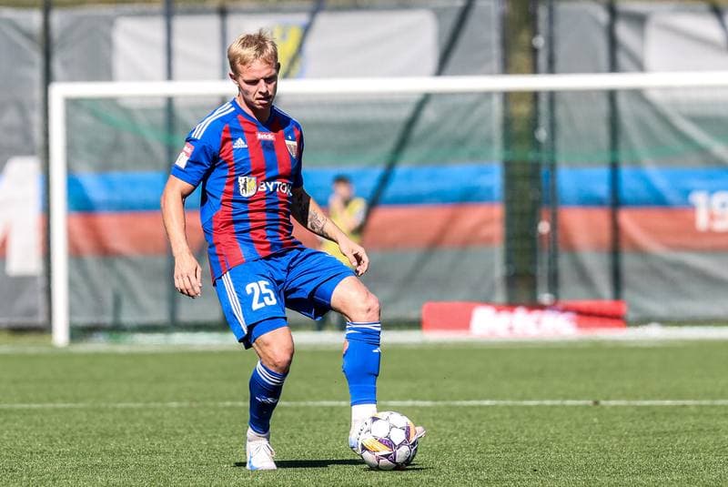 Football. Betclic II liga. Polonia Bytom - LKS II Lodz. 21.09.2024