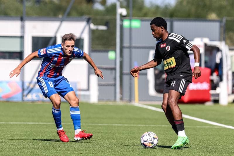 Football. Betclic II liga. Polonia Bytom - LKS II Lodz. 21.09.2024
