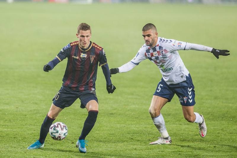 Football. PKO BP Ekstraklasa. Gornik Zabrze - Pogon Szczecin. 27.11.2020