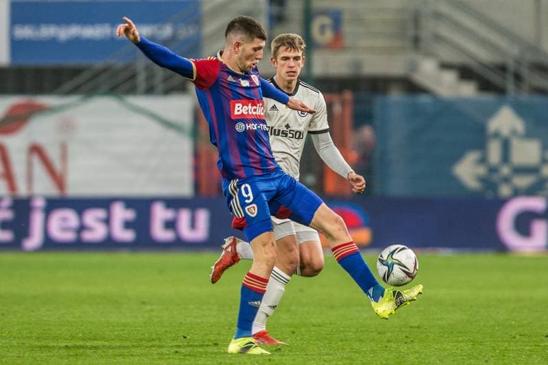 Football. PKO BP Ekstraklasa. Piast Gliwice - Legia Warsaw. 24.10.2021