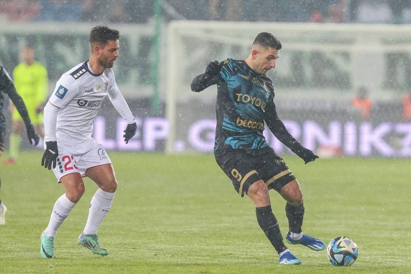 Football. PKO BP Ekstraklasa. Gornik Zabrze - Pogon Szczecin. 01.12.2023