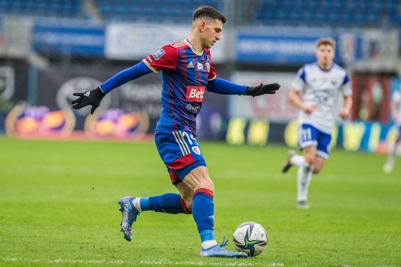 Football. PKO BP Ekstraklasa. Piast Gliwice - Stal Mielec. 18.12.2021