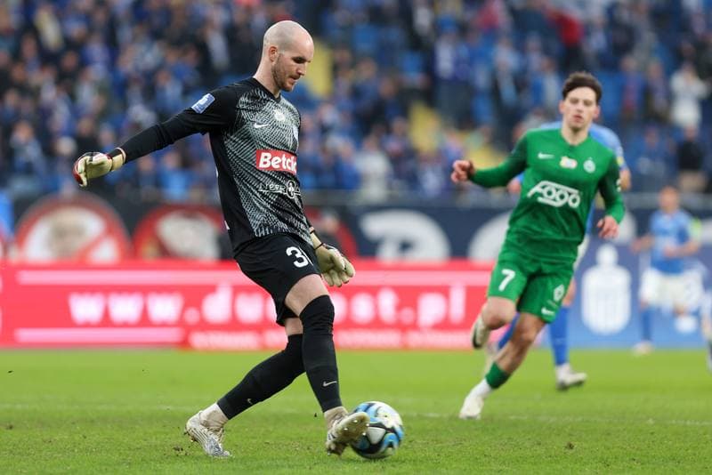 Football. PKO BP Ekstraklasa. Ruch Chorzow - Warta Poznan. 17.02.2024