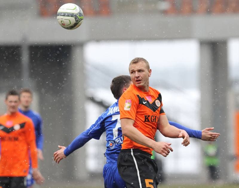 Football. T-mobile Ekstraklasa. Zaglebie Lubin - Ruch Chorzow. 01.04.2013