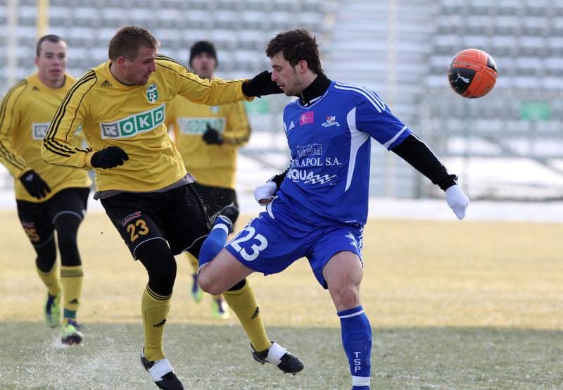 Football. Sparing. Podbeskidzie Bielsko-Biala - MFK Karvina. 11.02.2012
