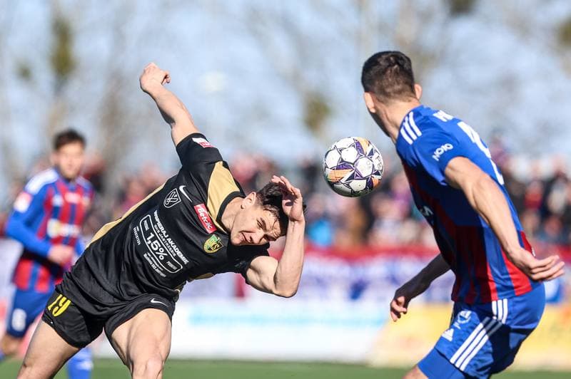 Football. Betclic II Liga. Polonia Bytom - GKS Jastrzebie. 16.03.2025