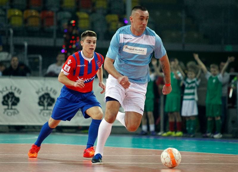 Football. Pilkarska Gwiazdka. Ireneusz Jelen - Mateusz Zachara. 21.12.2014