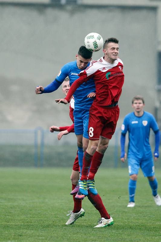Football. Centralna Liga Juniorow. Piast Gliwice - Gornik Zabrze. 26.11.2016