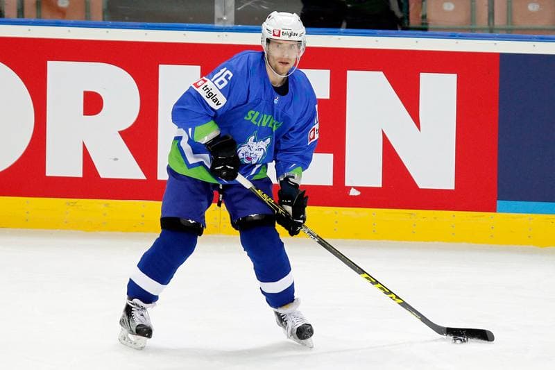 Ice Hockey. World Championship Division 1A. Slovenia - Korea. 27.04.2016