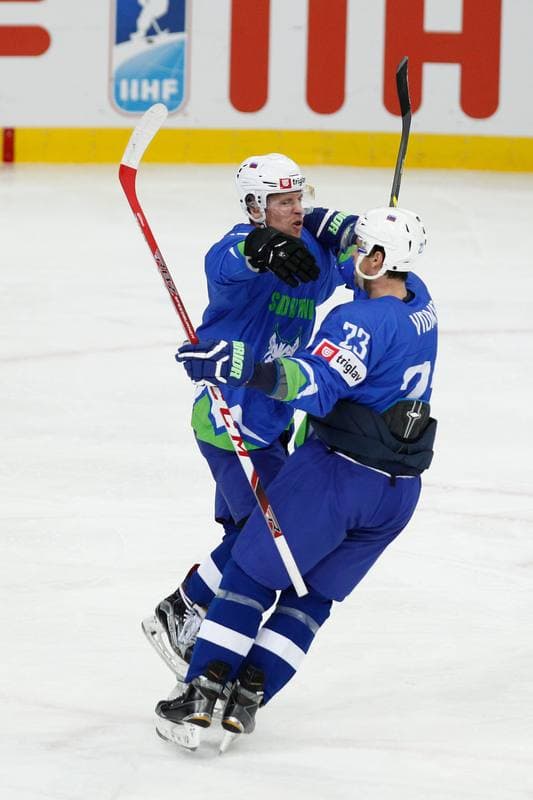 Ice Hockey. World Championship Division 1A. Slovenia - Korea. 27.04.2016