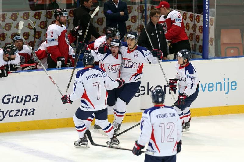 Ice Hockey. World Championship Division 1A. Korea - Austria. 23.04.2016