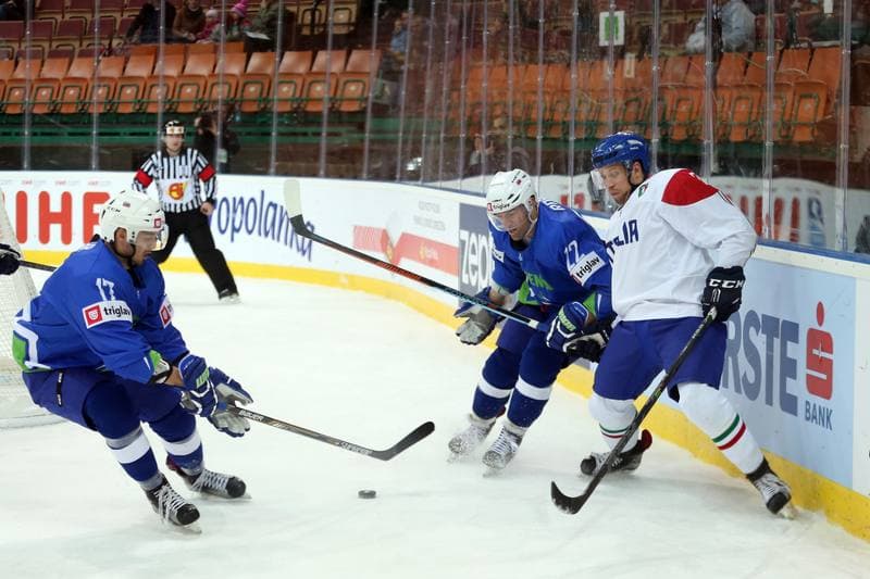Ice Hockey. World Championship Division 1A. Slovenia - Italy. 24.04.2016