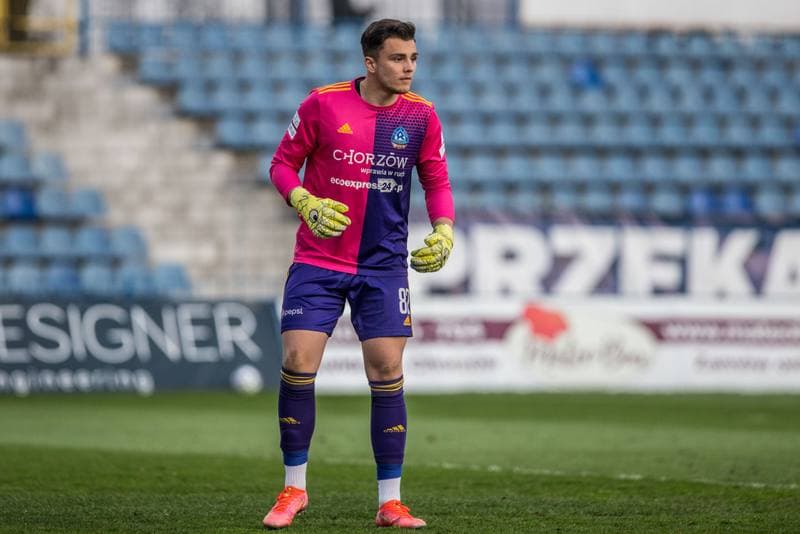 Football. III Liga. Ruch Chorzow - Sleza Wroclaw. 10.04.2021