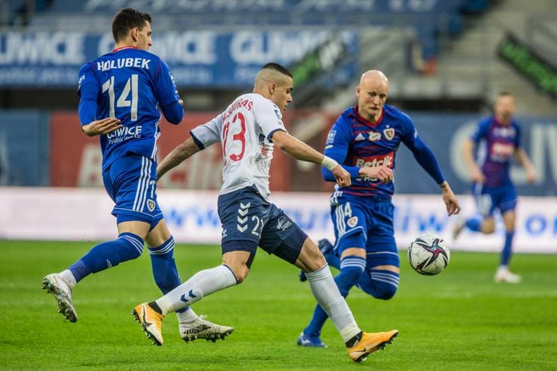Football. PKO BP Ekstraklasa. Piast Gliwice - Gornik Zabrze. 12.04.2021