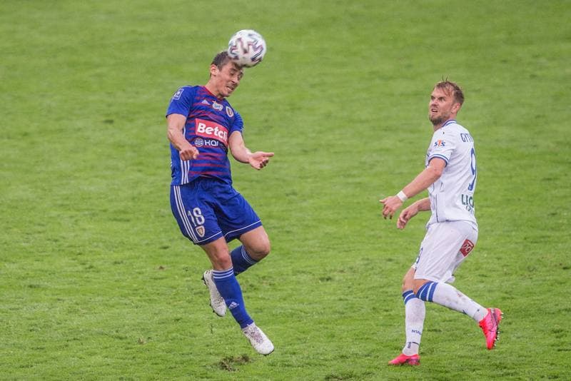Football. PKO BP Ekstraklasa. Piast Gliwice - Lech Poznan. 20.06.2020