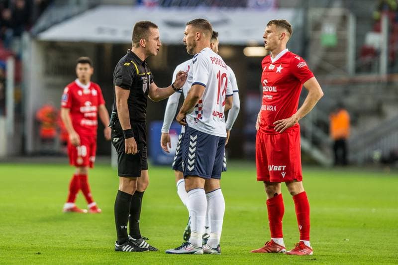 Football. PKO BP Ekstraklasa. Gornik Zabrze - Wisla Krakow. 16.10.2021