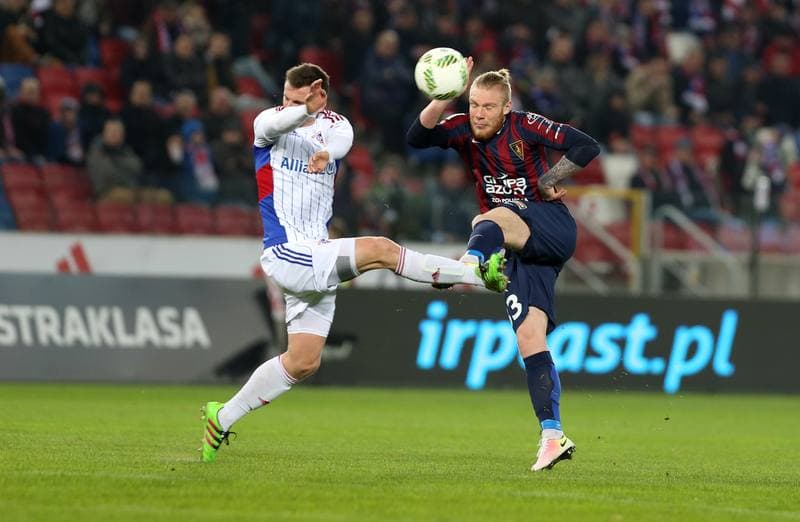 Football. Ekstraklasa. Gornik Zabrze - Pogon Szczecin. 01.04.2016