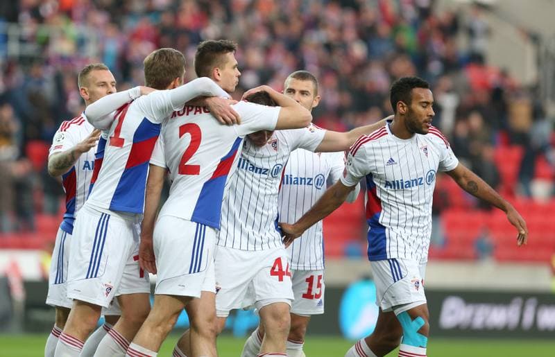 Football. Ekstraklasa. Gornik Zabrze - Pogon Szczecin. 01.04.2016