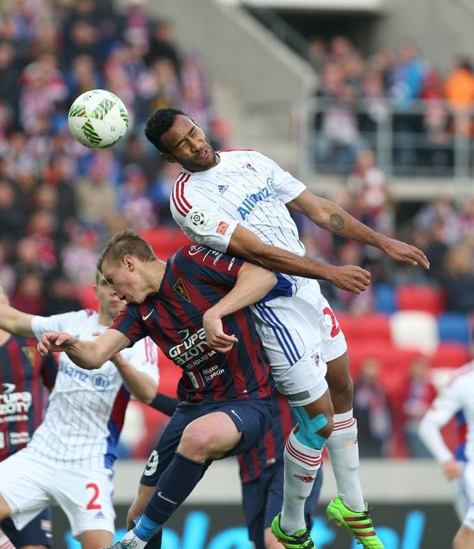 Football. Ekstraklasa. Gornik Zabrze - Pogon Szczecin. 01.04.2016