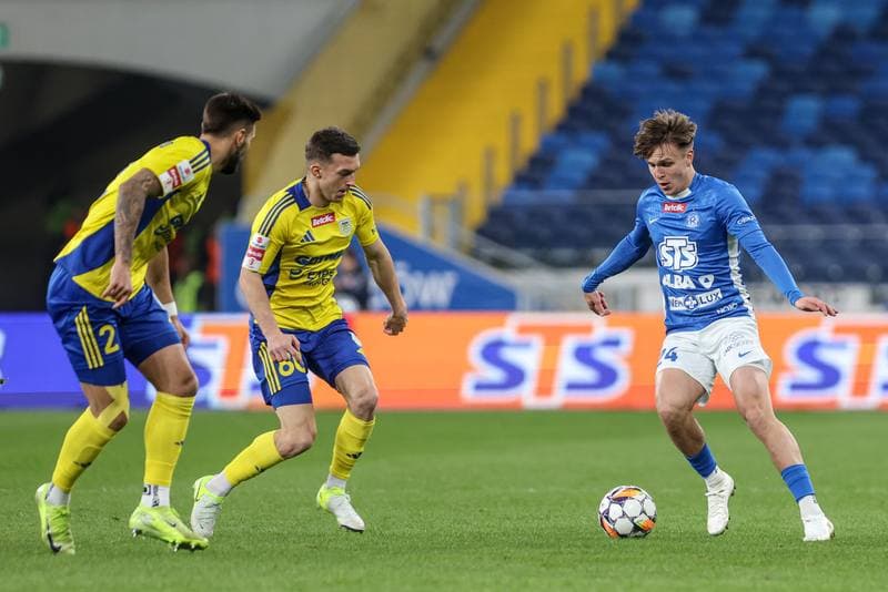 Football. Betclic I Liga. Ruch Chorzow - Arka Gdynia. 08.03.2025