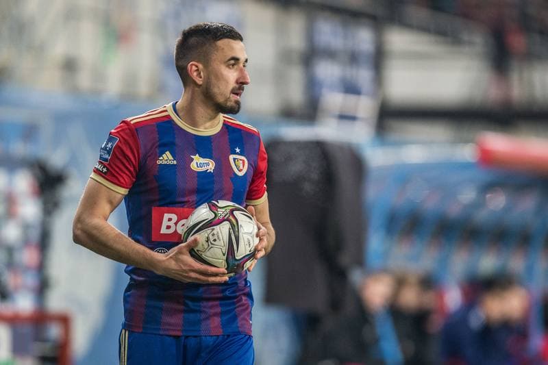 Football. PKO BP Ekstraklasa. Piast Gliwice - Pogon Szczecin. 05.02.2022